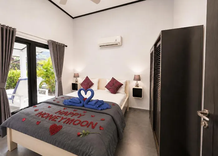 Exclusive Beachfront 24 Bedrooms Resort *