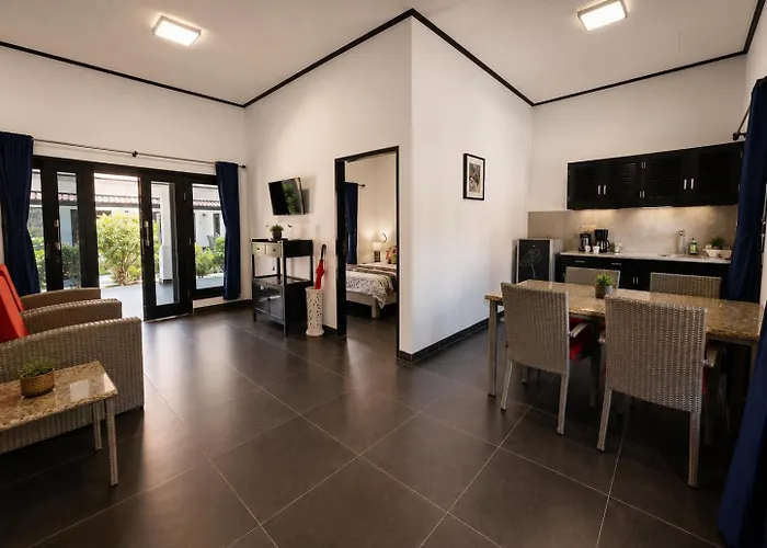 Resort Exclusive Beachfront 24 Bedrooms Gili Biaha