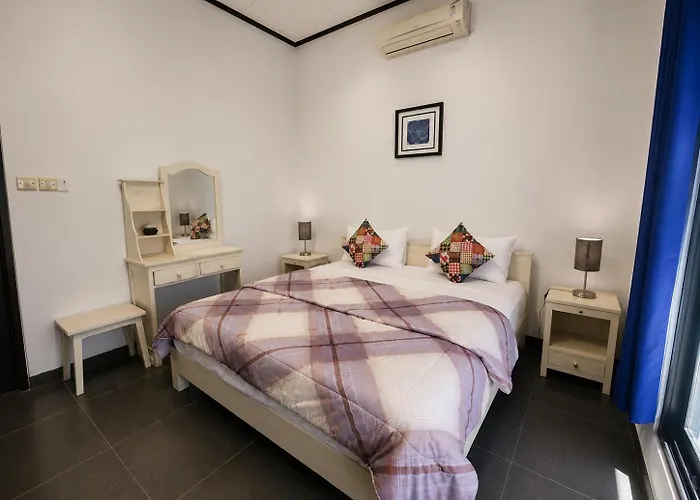 Exclusive Beachfront 24 Bedrooms * Gili Biaha